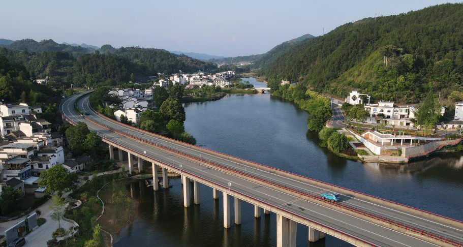 从新安山水到富春山居