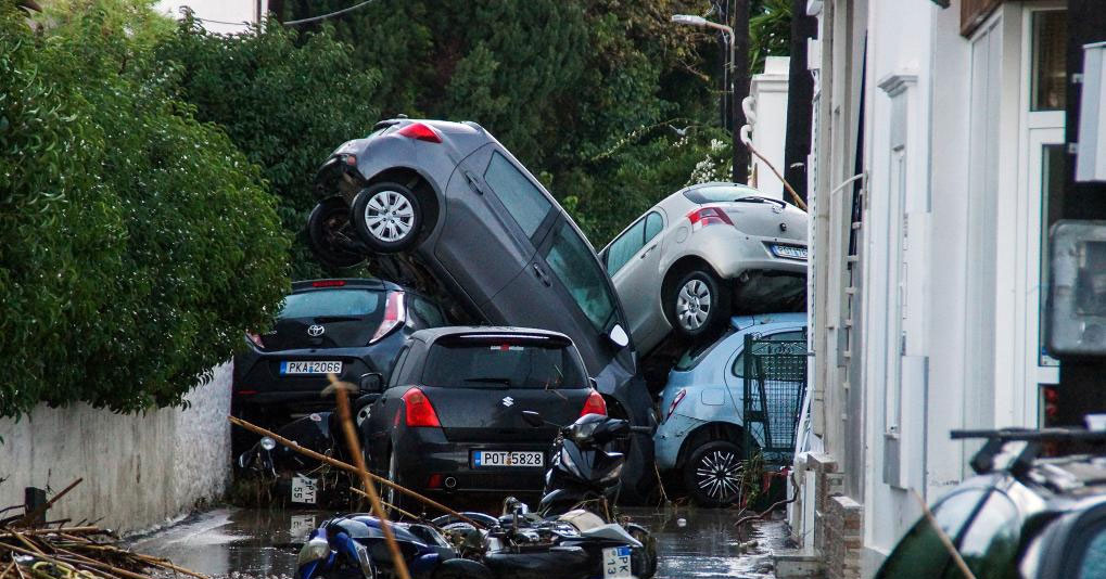 暴风雨袭击希腊多地致两人死亡