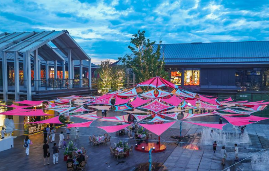 浙江嘉兴：夏日烟火集助力夜经济