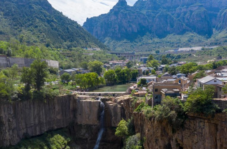 太行古村引客来