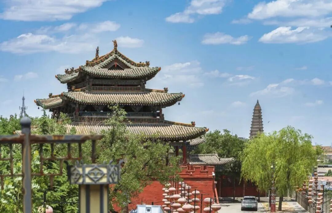 配图1