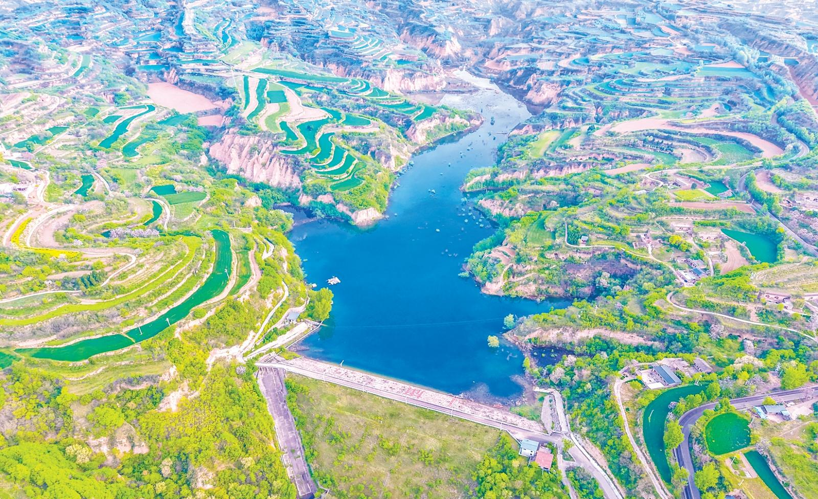 配图1