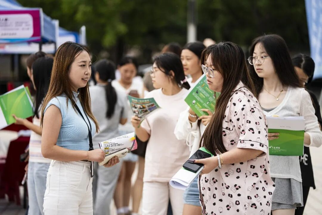 配图2