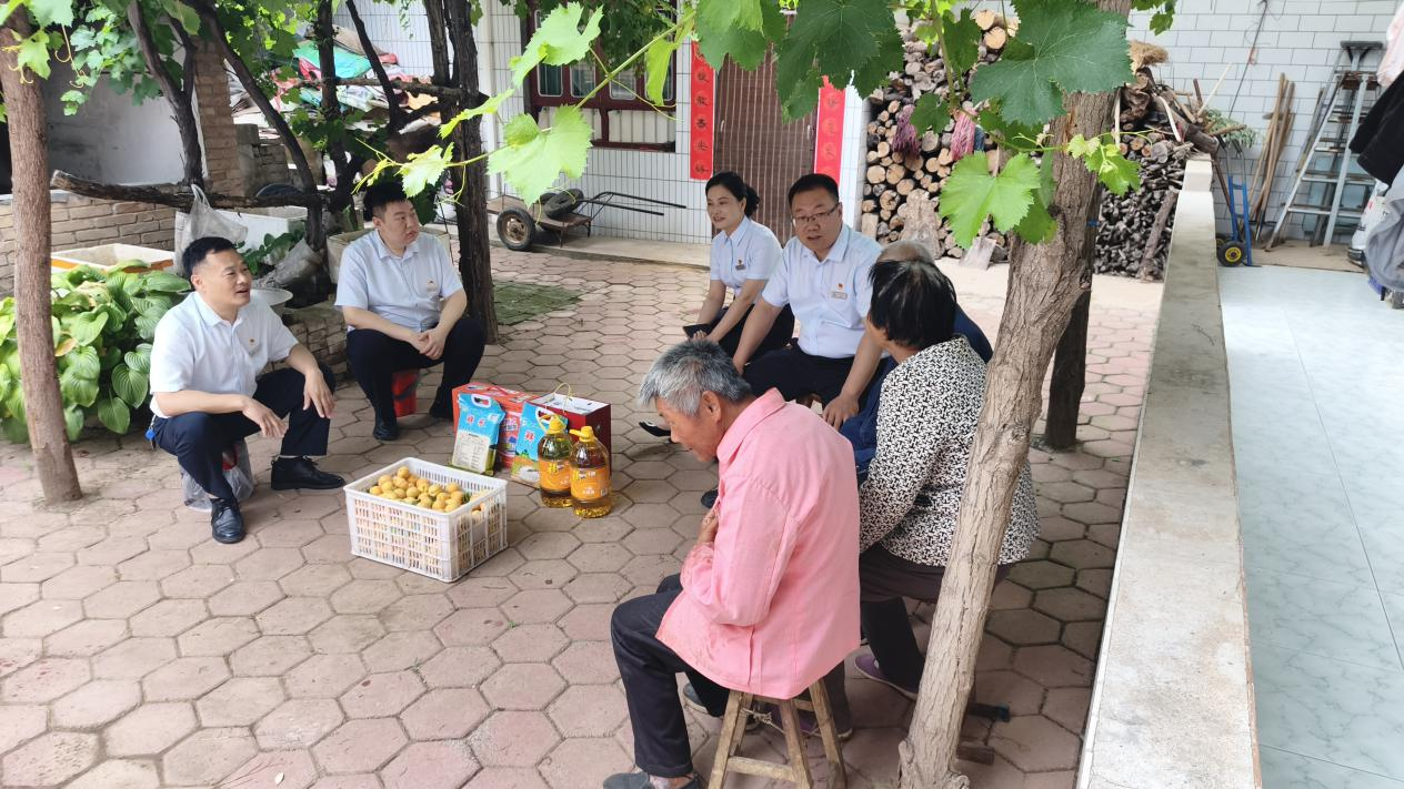 配图1