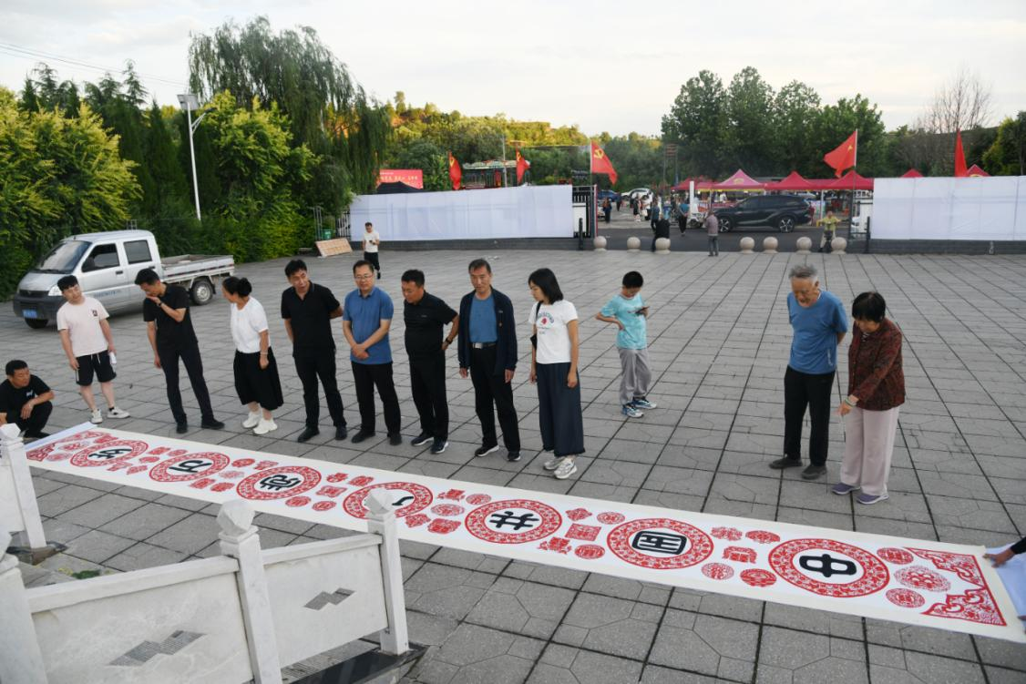 配图1