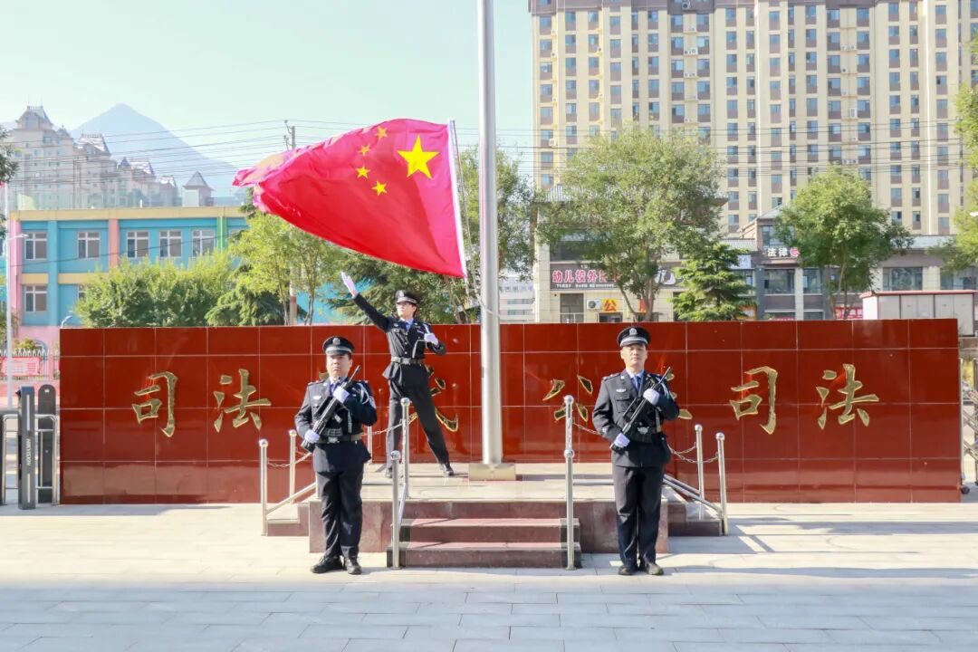 配图1