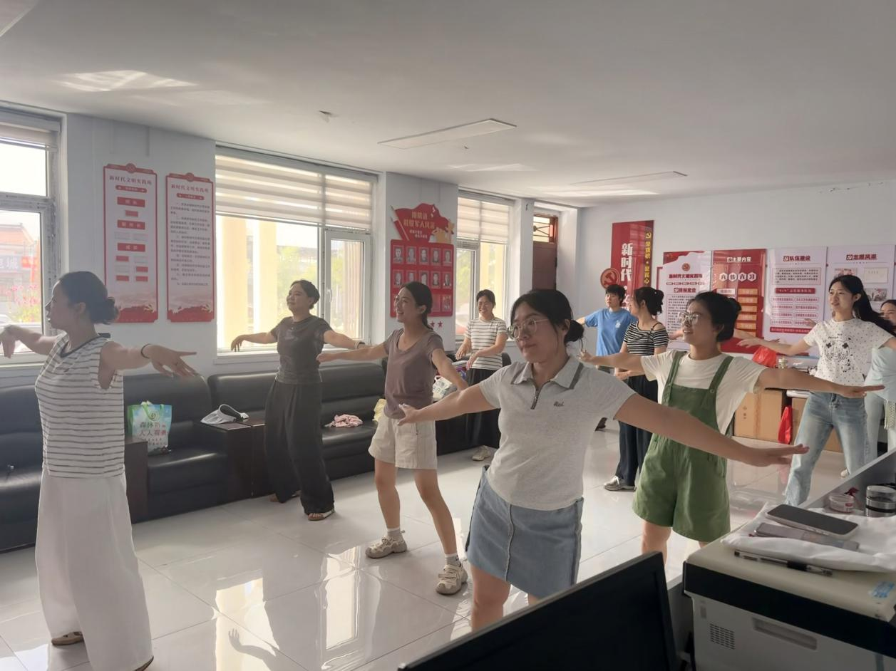 配图1