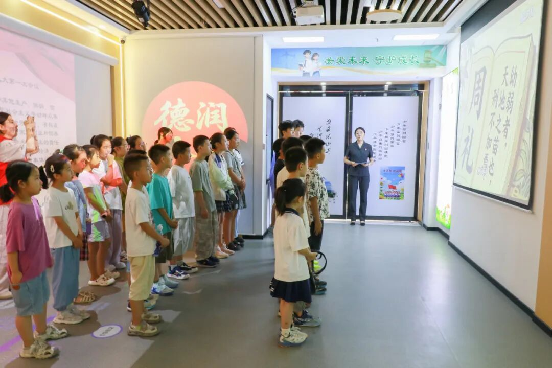 配图1